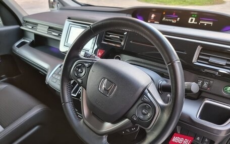 Honda Stepwgn IV, 2021 год, 3 290 000 рублей, 23 фотография