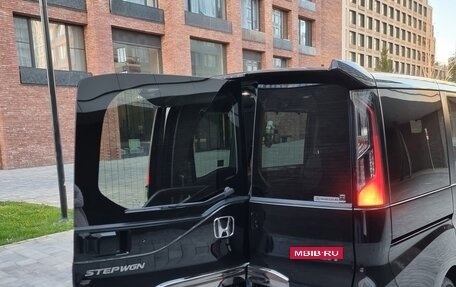 Honda Stepwgn IV, 2021 год, 3 290 000 рублей, 27 фотография