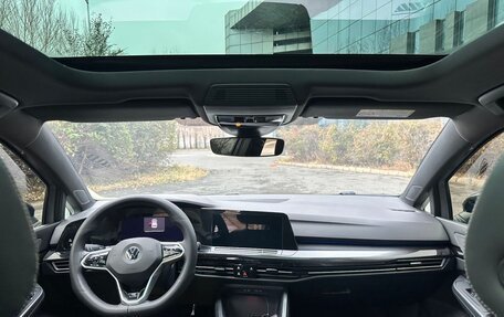 Volkswagen Golf VIII, 2022 год, 1 940 000 рублей, 9 фотография