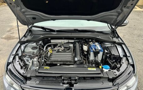 Volkswagen Golf VIII, 2022 год, 1 940 000 рублей, 13 фотография