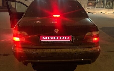 BMW 5 серия, 2001 год, 750 000 рублей, 9 фотография