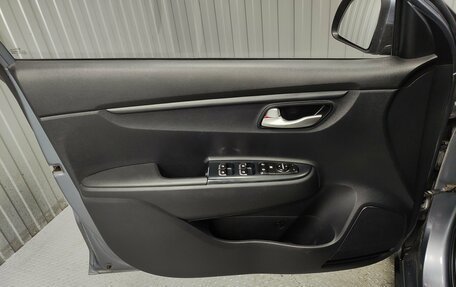 KIA Rio IV, 2018 год, 1 375 000 рублей, 14 фотография
