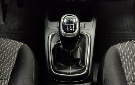 KIA Rio IV, 2018 год, 1 375 000 рублей, 13 фотография