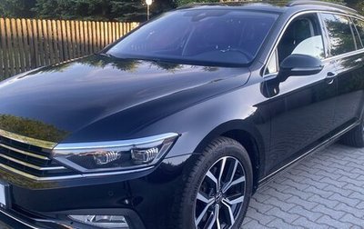 Volkswagen Passat B8 рестайлинг, 2022 год, 2 500 000 рублей, 1 фотография