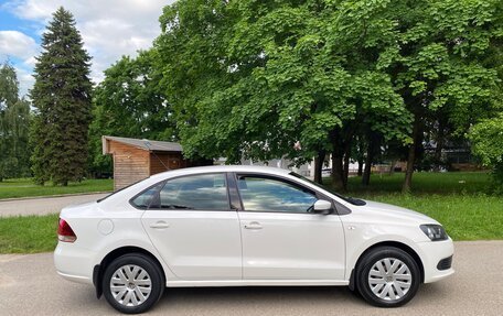 Volkswagen Polo VI (EU Market), 2011 год, 730 000 рублей, 3 фотография