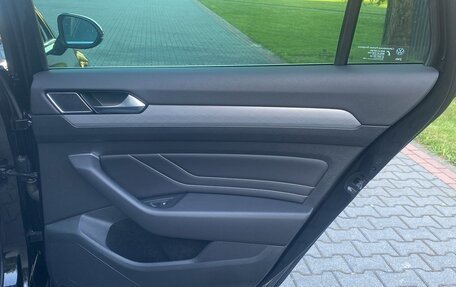 Volkswagen Passat B8 рестайлинг, 2022 год, 2 500 000 рублей, 29 фотография