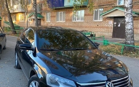 Volkswagen Passat B7, 2011 год, 1 050 000 рублей, 2 фотография