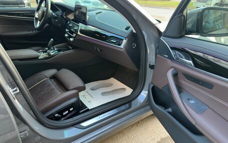 BMW 5 серия, 2021 год, 5 810 000 рублей, 15 фотография