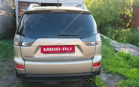Mitsubishi Outlander III рестайлинг 3, 2008 год, 1 450 000 рублей, 2 фотография