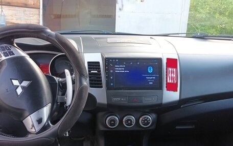 Mitsubishi Outlander III рестайлинг 3, 2008 год, 1 450 000 рублей, 11 фотография