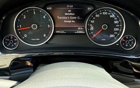 Volkswagen Touareg III, 2011 год, 1 750 000 рублей, 12 фотография