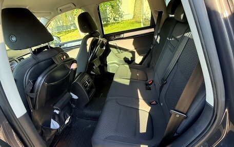 Volkswagen Touareg III, 2011 год, 1 750 000 рублей, 5 фотография