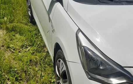 Hyundai Solaris II рестайлинг, 2015 год, 1 070 000 рублей, 4 фотография