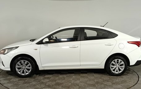 Hyundai Solaris II рестайлинг, 2021 год, 1 440 000 рублей, 4 фотография