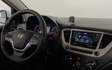 Hyundai Solaris II рестайлинг, 2021 год, 1 440 000 рублей, 11 фотография