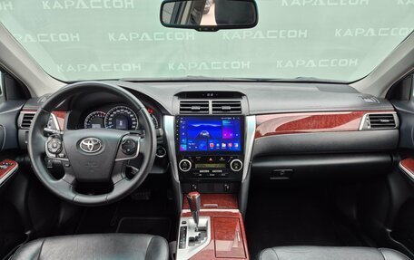 Toyota Camry, 2013 год, 1 870 000 рублей, 6 фотография
