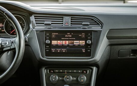 Volkswagen Tiguan II, 2020 год, 2 898 000 рублей, 20 фотография