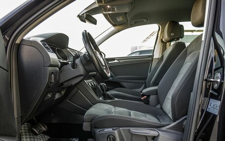 Volkswagen Tiguan II, 2020 год, 2 898 000 рублей, 30 фотография