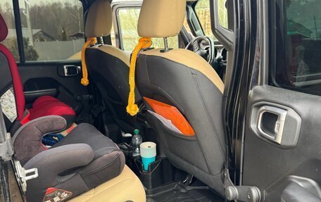 Jeep Wrangler, 2019 год, 3 000 000 рублей, 10 фотография