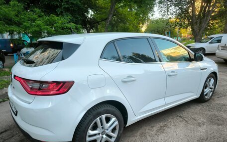 Renault Megane IV, 2018 год, 950 000 рублей, 3 фотография