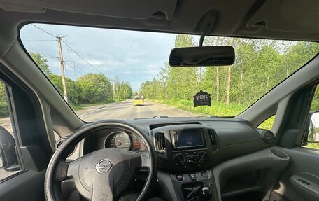 Nissan NV200, 2010 год, 1 200 000 рублей, 2 фотография