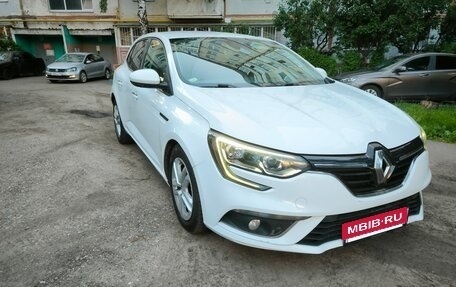 Renault Megane IV, 2018 год, 950 000 рублей, 2 фотография