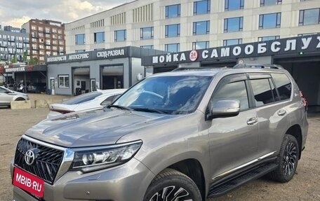 Toyota Land Cruiser Prado 150 рестайлинг 2, 2022 год, 7 150 000 рублей, 4 фотография