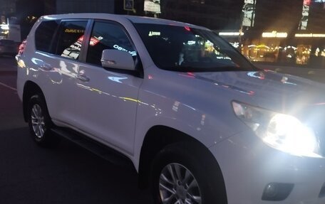 Toyota Land Cruiser Prado 150 рестайлинг 2, 2013 год, 3 300 000 рублей, 17 фотография