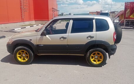 Chevrolet Niva I рестайлинг, 2010 год, 440 000 рублей, 2 фотография