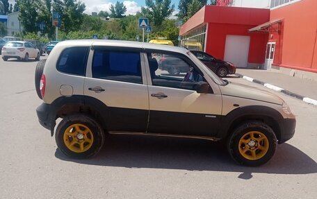 Chevrolet Niva I рестайлинг, 2010 год, 440 000 рублей, 3 фотография