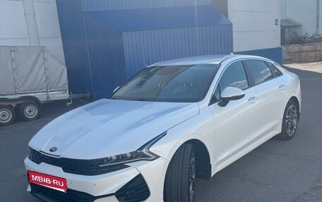 KIA K5, 2021 год, 1 600 000 рублей, 2 фотография