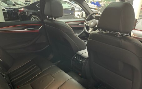 BMW 5 серия, 2022 год, 6 950 000 рублей, 24 фотография
