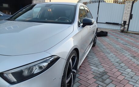 Mercedes-Benz A-Класс, 2018 год, 2 270 000 рублей, 23 фотография