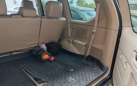 Toyota Land Cruiser Prado 120 рестайлинг, 2008 год, 2 450 000 рублей, 11 фотография
