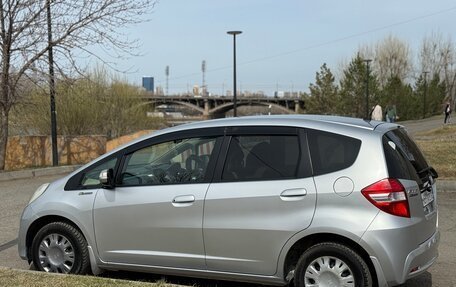 Honda Fit III, 2012 год, 820 000 рублей, 12 фотография