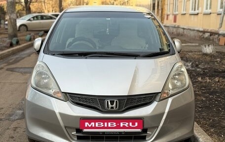 Honda Fit III, 2012 год, 820 000 рублей, 16 фотография