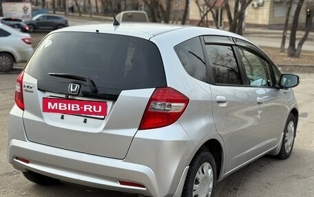 Honda Fit III, 2012 год, 820 000 рублей, 21 фотография