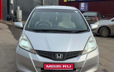 Honda Fit III, 2012 год, 820 000 рублей, 22 фотография