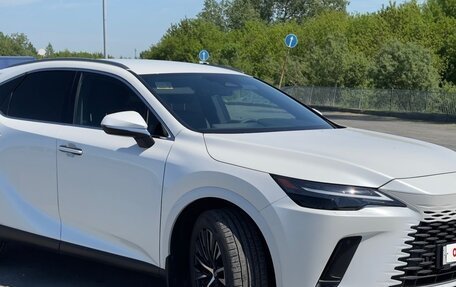 Lexus RX IV рестайлинг, 2023 год, 8 800 000 рублей, 8 фотография