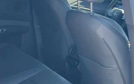 Lexus RX IV рестайлинг, 2023 год, 8 800 000 рублей, 18 фотография