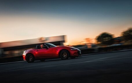 Mazda Roadster IV (ND), 2016 год, 2 500 000 рублей, 29 фотография
