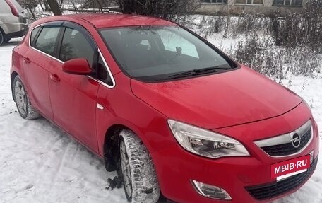 Opel Astra J, 2012 год, 750 000 рублей, 2 фотография