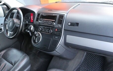 Volkswagen Multivan T5, 2011 год, 2 139 000 рублей, 10 фотография