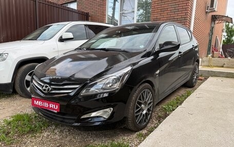 Hyundai Solaris II рестайлинг, 2016 год, 1 300 000 рублей, 2 фотография