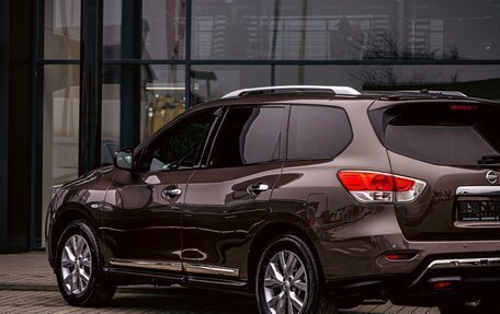 Nissan Pathfinder, 2016 год, 1 625 000 рублей, 8 фотография