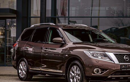 Nissan Pathfinder, 2016 год, 1 625 000 рублей, 7 фотография