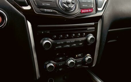 Nissan Pathfinder, 2016 год, 1 625 000 рублей, 15 фотография