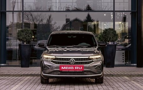 Volkswagen Polo VI (EU Market), 2021 год, 1 055 000 рублей, 2 фотография
