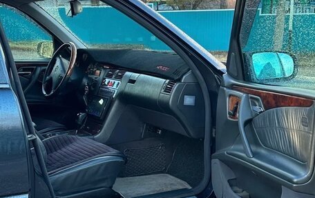 Mercedes-Benz E-Класс, 1999 год, 1 000 000 рублей, 7 фотография