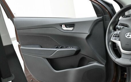 Hyundai Solaris II рестайлинг, 2022 год, 1 365 000 рублей, 8 фотография